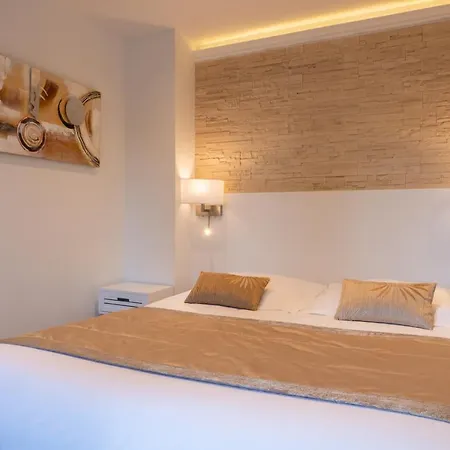 Hotel La Bastide Gourmande 3*